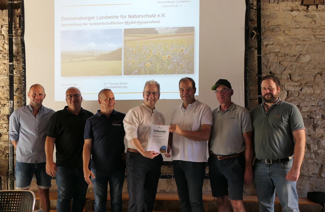 Donnersberger Landwirte als „Klimahelden“ ausgezeichnet Landrat Guth würdigt Engagement für Natur- und Klimaschutz